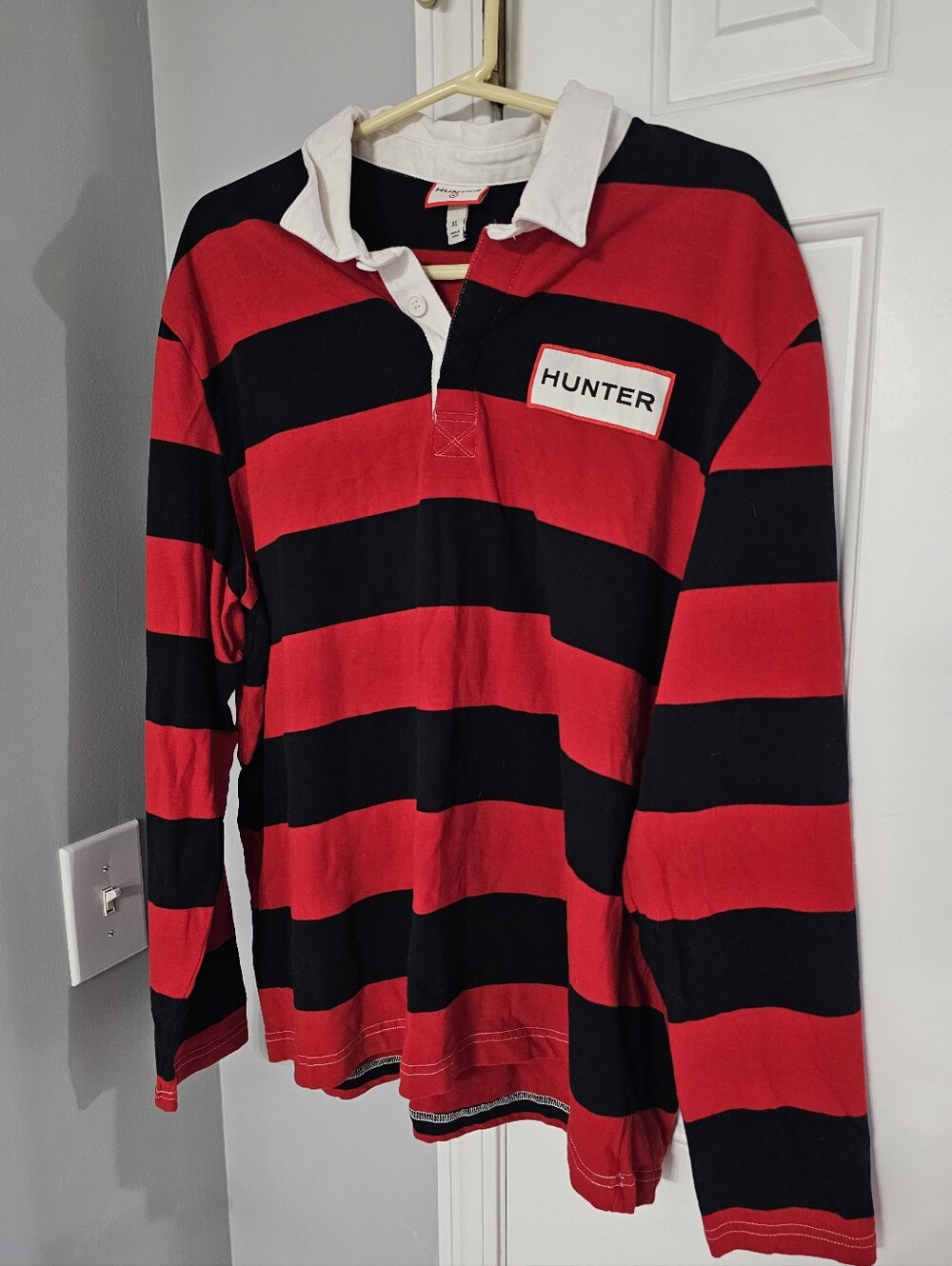 Hunter/Target Striped Rugby Top with White Logo Patch